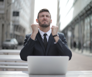 Read more about the article Rentierzy na Fali. Szkolenie dla FIRM: najem instytucjonalny – wynajmuj i zarabiaj!